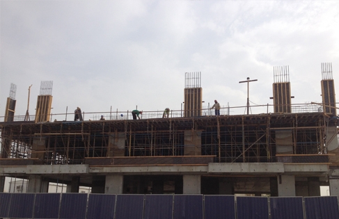Commercial Building : (G+4, Dubai)
